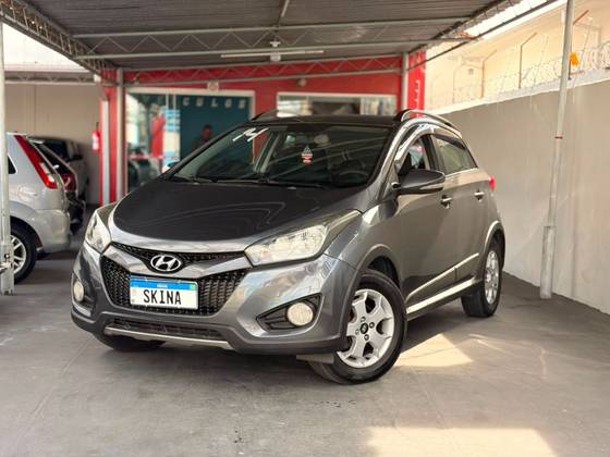 HYUNDAI HB20X 1.6 16V STYLE FLEX 4P AUTOMÁTICO HYUNDAI HB20X 1.6 16V STYLE FLEX 4P AUTOMÁTICO